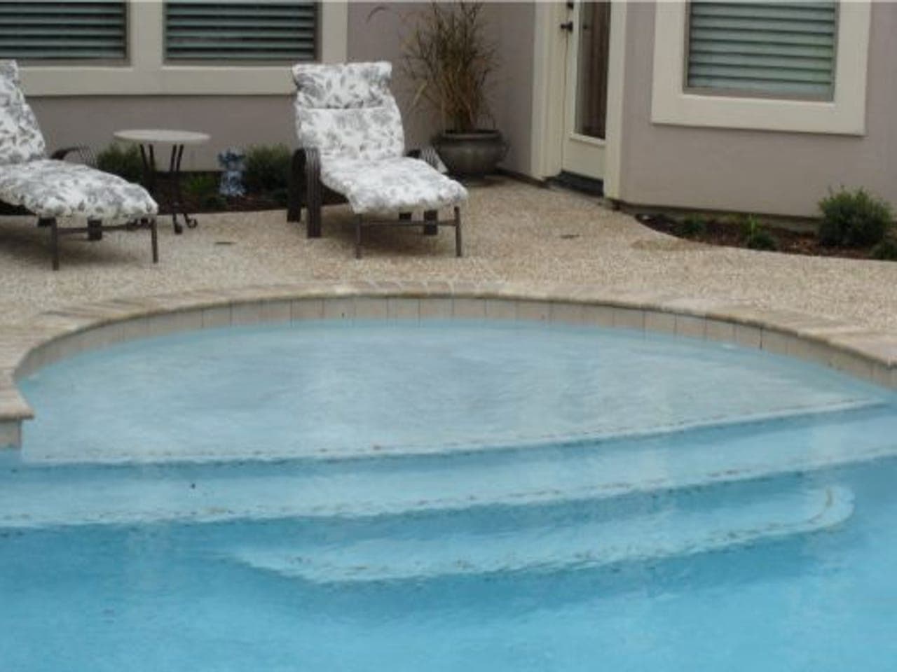 Sun shelf tanning ledge on a custom pool