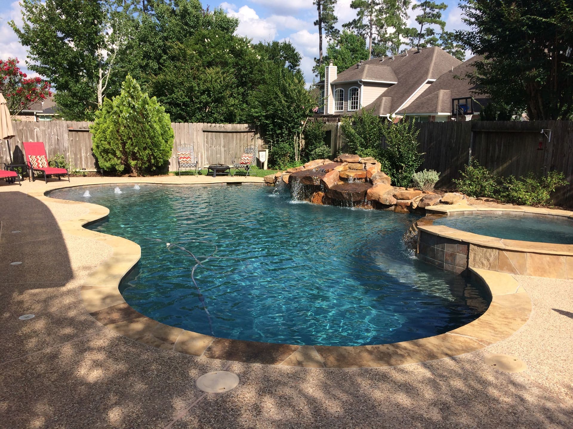Geometric pool by Houston Cool Pools