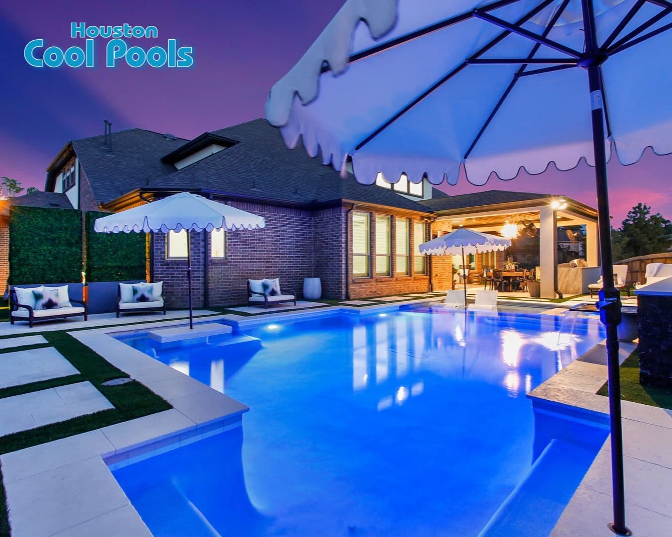 Feature-rich Houston Cool Pools build with premium equipment