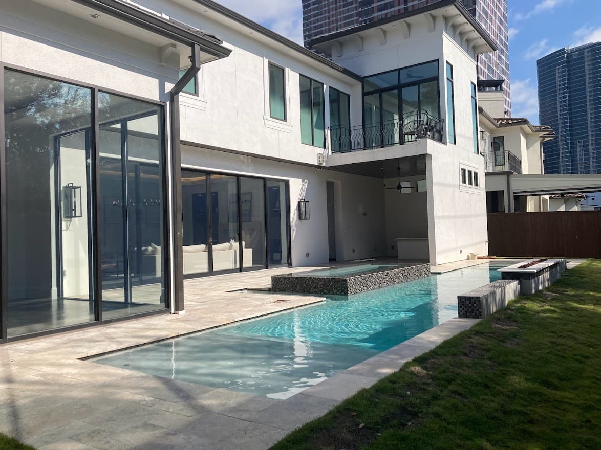 Pool deck by Houston Cool Pools