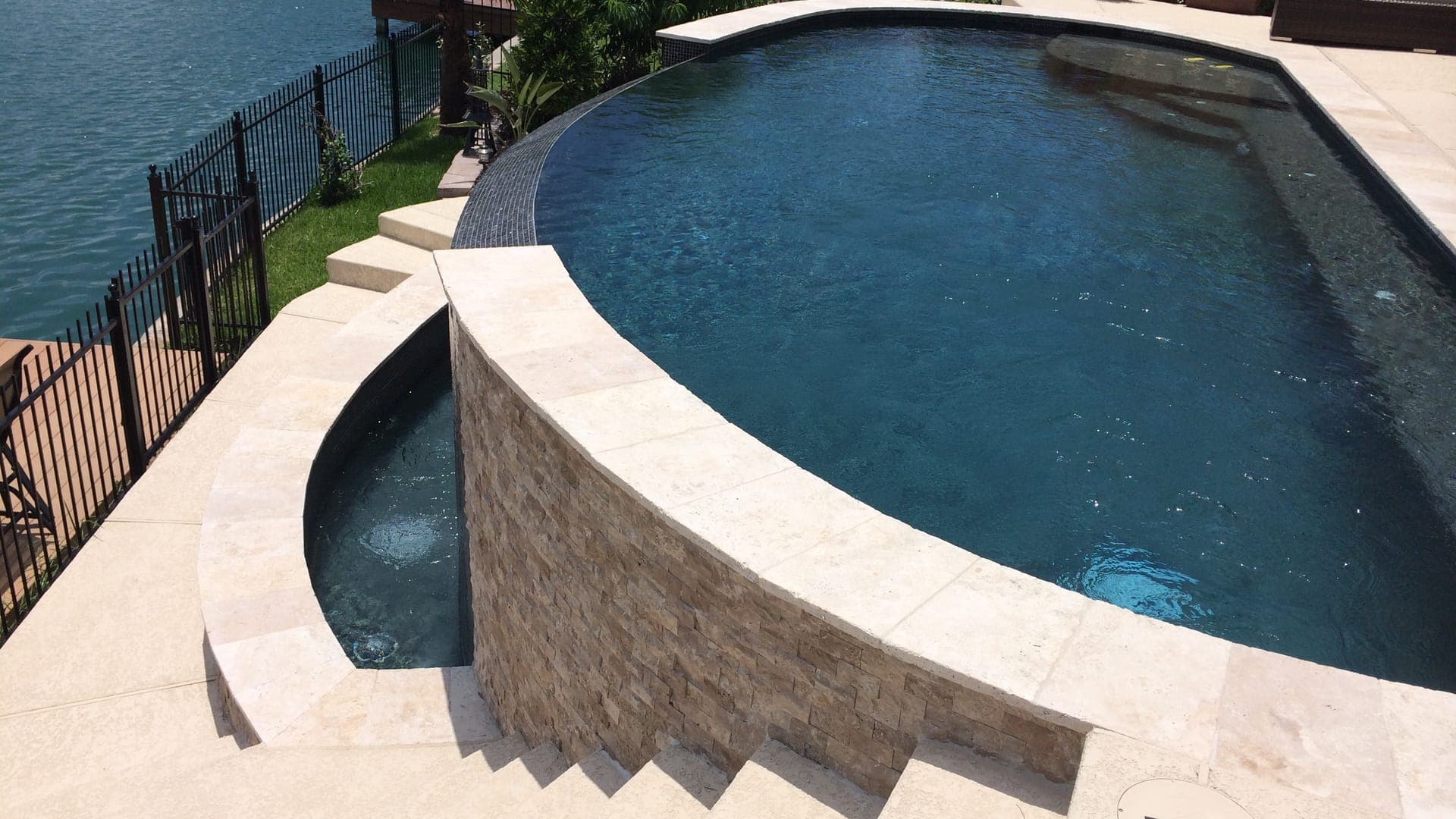 Houston Cool Pools custom gunite pool build